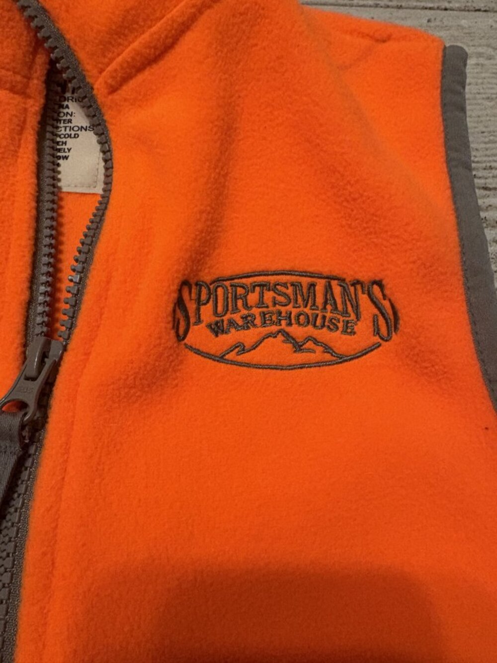 Hunting Vest - Picture 2 of 4
